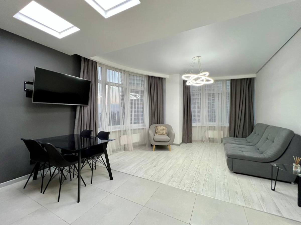 44 Pearl Stylish 1-Bedroom Apartment Одеса Екстер'єр фото