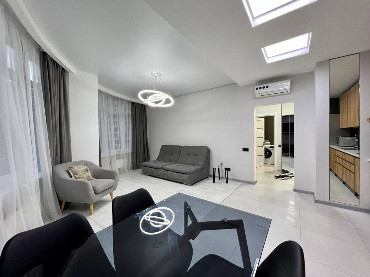 44 Pearl Stylish 1-Bedroom Apartment Одеса Екстер'єр фото